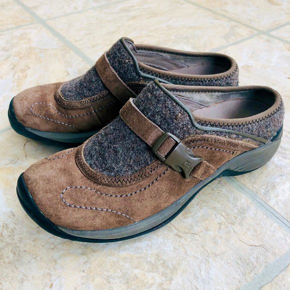 Merrell Shoes - Merrell suede wool clogs